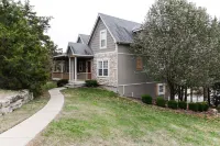 Pool&SplashPad&PlayGround OutTheBackDoor - LakeView-PoolTable-FoosBall++