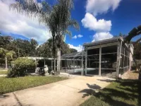 MERMAID MANOR heated POOL!! Waterfront, BOAT DOCK, KAYAKS, paddle Weeki Wachee