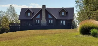 Nolin Lake Log Cabin ~ Beautiful Water Views ~ Great Family Getaway! Hotels near Mammoth Cave