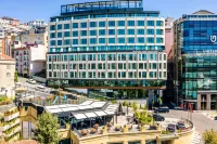 Clarion Hotel Golden Horn Hotels near TemPoint AVM