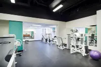 Ilikai Hotel & Luxury Suites - gimnasio
