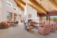 Charming one bedroom in a gated community near Sabino Canyon with heated pool.