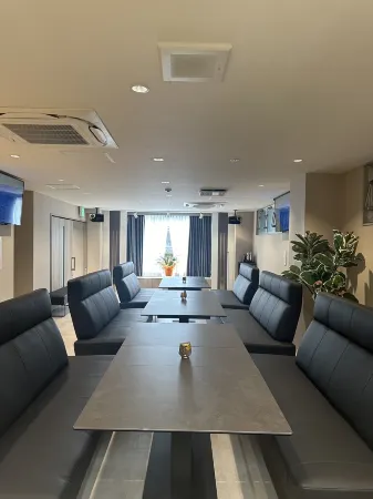 World Asahi Hotel Отели рядом со станцией Minami-hatogaya Railway Station