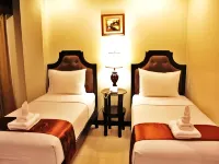 Peridot Suites