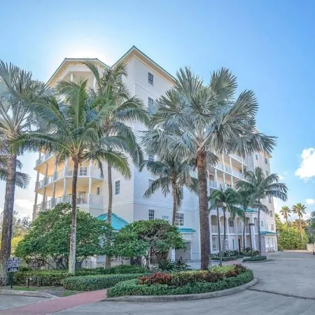LUXURY 4-Ensuites Beach condo in Jupiter 100 Yards to Ocean!Ocean Views!