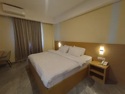 Hotel Carmel Hotels near Manase Beach