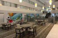 Wyndham Flint MI Grand Blanc Bishop Airport Conference Ct Hotel di Flint