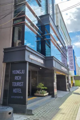 Yeongju Rich Tourist Hotel 榮州站附近的飯店