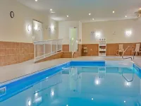 Holiday Inn Express YORKTON EAST by IHG - Pools