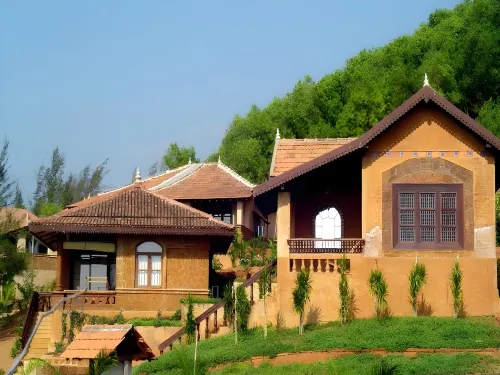 Sai Vishram Beach Resort Byndoor