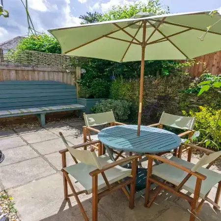 Oysters | Sleeps 6 | Modern Villa & Dog Friendly