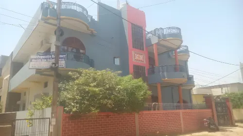 Priyanshu Residency & Kartik Inn Guest Hotels in Manrauli
