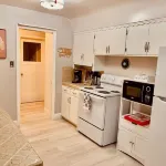 Central 3-bedroom house in Redding with Pool & Vintage Bar Room