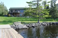 Rainy Dream Vacation - Spacious accomodations, large yard, incredible view! Các khách sạn ở Koochiching County