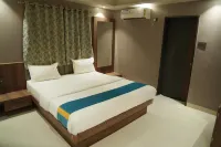 Hotel Yashoda Hotels near Poonawala Garden