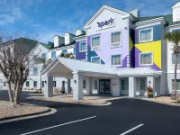 Spark by Hilton Destin Hotels near Emerald Coast Centre