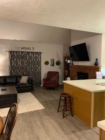 Serene Mountain Retreat