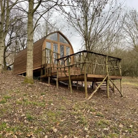 Warwickshire Woodland Glamping Cabin - Oak