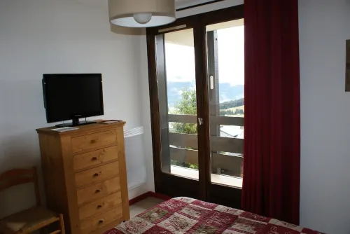 Ideal apartment for 4 people, 100 m from the slopes, close to shops