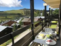 Ideal apartment for 4 people, 100 m from the slopes, close to shops Hotels in Hauteluce