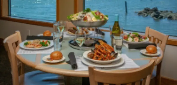 Pelican's Rest, by Vinifera Homes