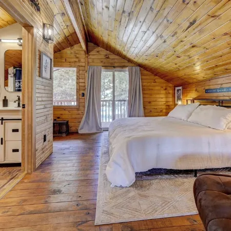 2 Mountain Cabins on 40 acres