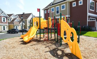 4 Br 4 BA Villa | 5Min - Disney | Family Getaway