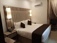 Rento Hotel and Suites