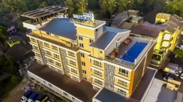 Cosmique Clarks Inn Suites，Goa（哥非剋剋拉克旅館套房，Goa） 馬爾加奧火車站（Margao Railway Station）附近的飯店