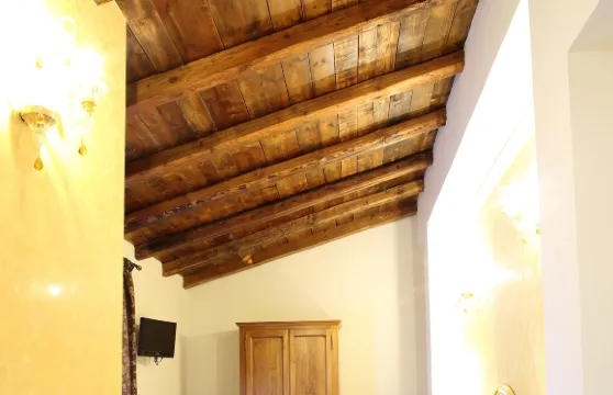 伊斯奧拉迪卡浦拉酒店