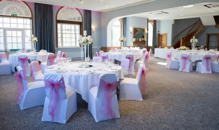 Hawkstone Park Отели в г. Уитчерч