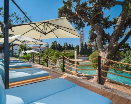 비치 베이 흐바르 호텔 흐바르 호텔