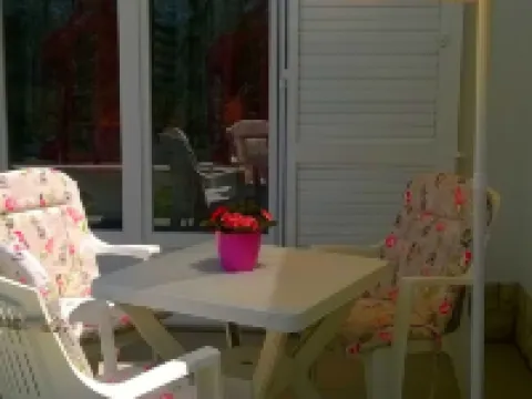 Pretty Apartment with Terrace on Island Rab Hoteles en Kampor