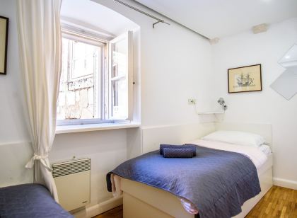 Luan Old Town Apartment by DuHomes