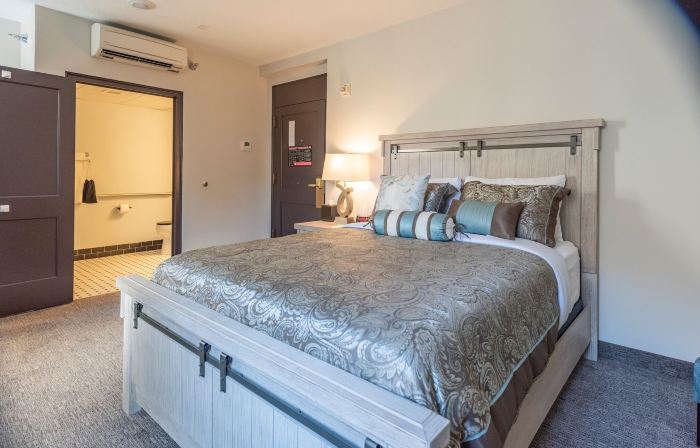 The Alonzo Ward Hotel