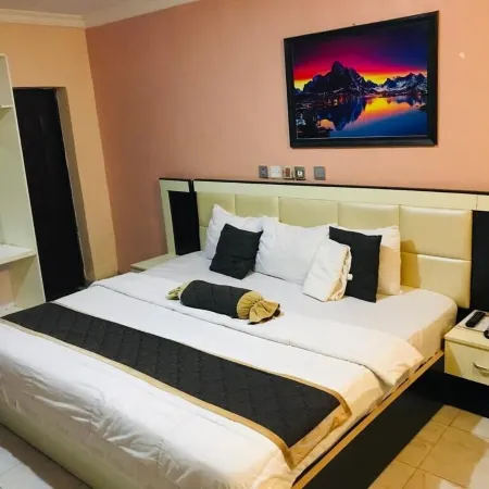 Belmorris Hotel