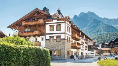Hotel Sendlhof Hotel dekat Loferer Alm Bahn 2