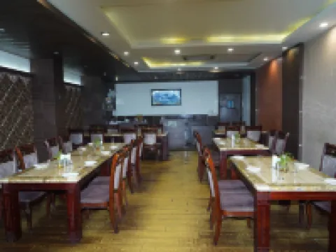 迪普公寓 魯爾基酒店