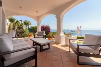 Magnificent Villa Near Sotogrande Exceptional View