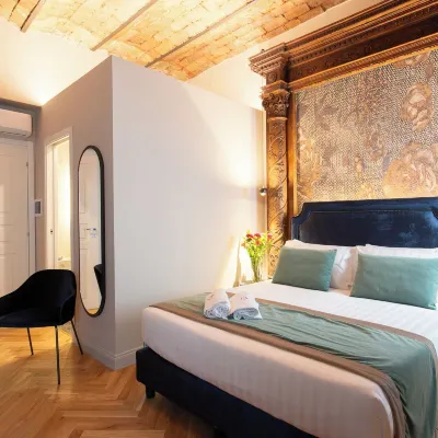 H77 Aparthotel by Maison D'Art Collection Các khách sạn gần Tòa nhà Regia