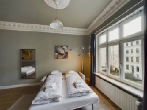 Art Apartments