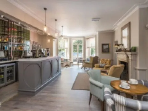 ランズダウン グローブ バースのホテル