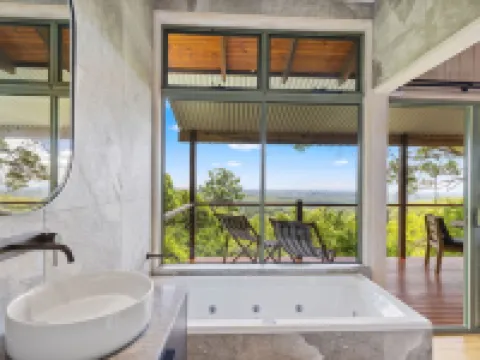 Treetops Seaview Montville Hotels in Montville