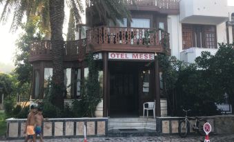 Meşe Hotel