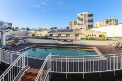 Inner City One Bedroom Apartment with Pool View 22 Hotel di Cairns