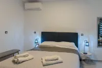 Casa D Irene Near Airport Beach - 2-Star