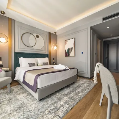 La Fleur Boutique Hotel Hotels near Porto Montenegro
