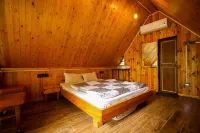 The Vintage Farm Hotels near KWP