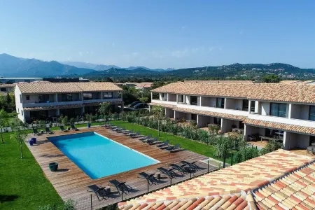 Résidence Saint Cyprien Plage Отели в г. Леччи