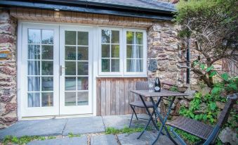 Ysfael - 1 Bedroom Studio - St Ishmael's